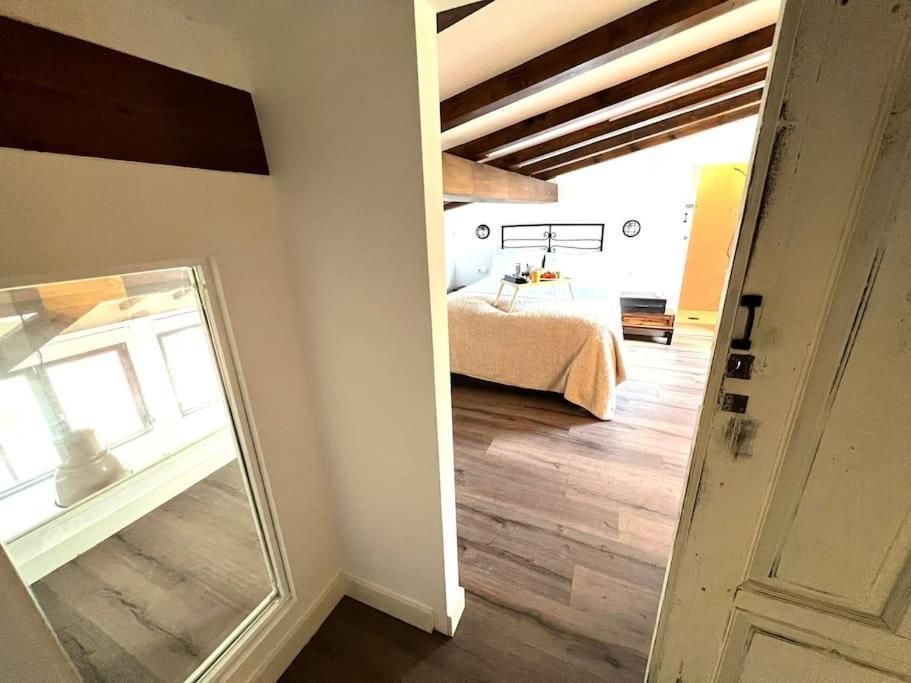 Old Town Loft - Cathedral Views. Διαμέρισμα Λογκρόνο Εξωτερικό φωτογραφία